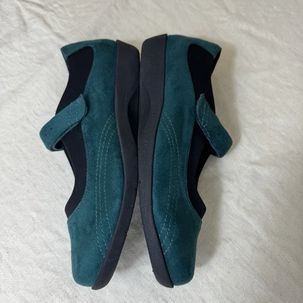 Comfortview Mary Jane Casual Shoes Women's Size 9.5 Emerald Green Faux Suede